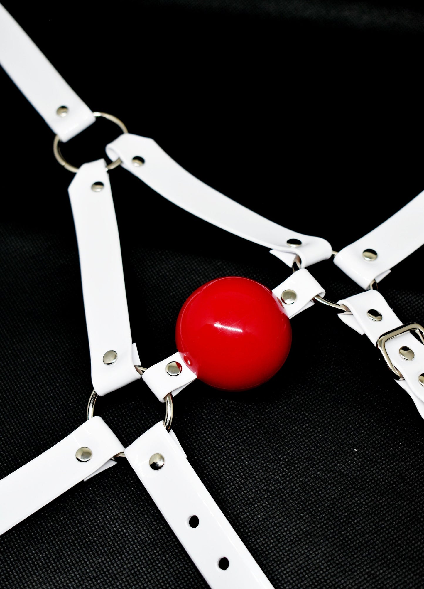 Harness ballgag type 1 in white PVC strap -Lockable -Vegan