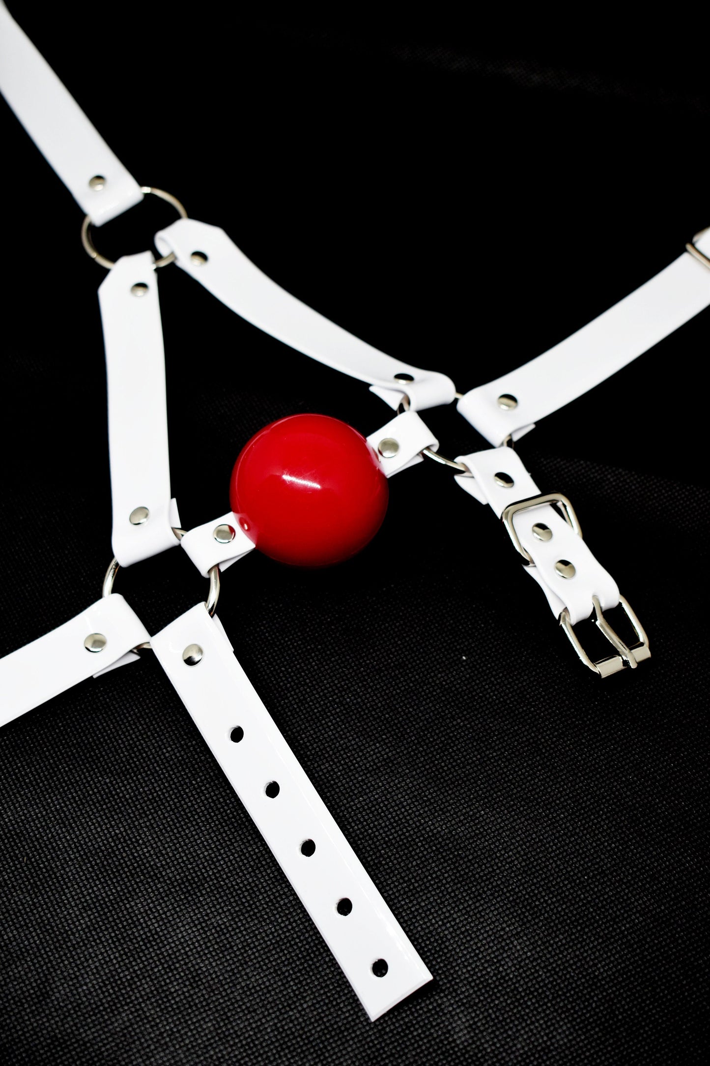 Harness ballgag type 1 in white PVC strap -Lockable -Vegan