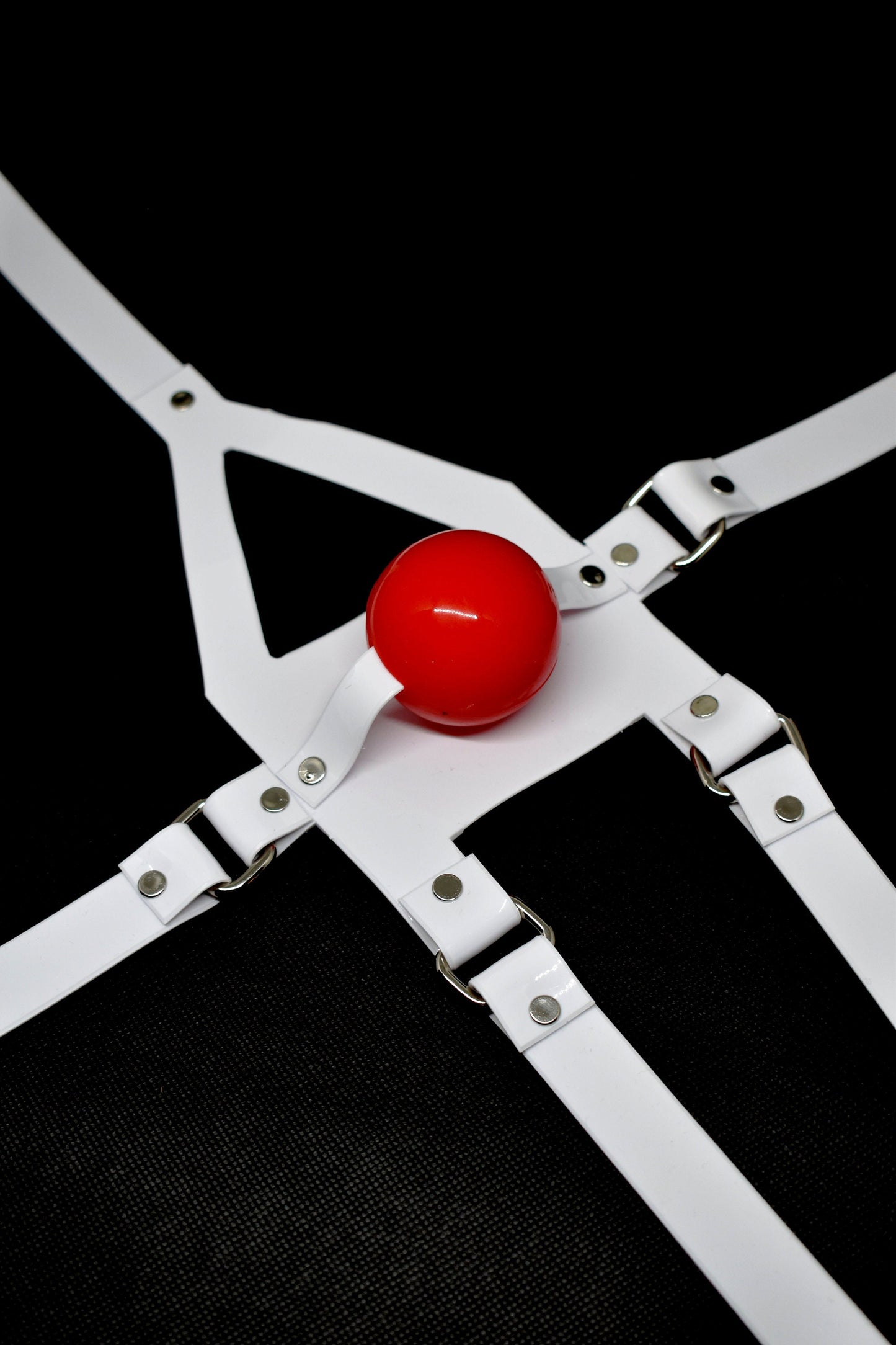 White muzzle ballgag with PVC strap -Lockable -Vegan
