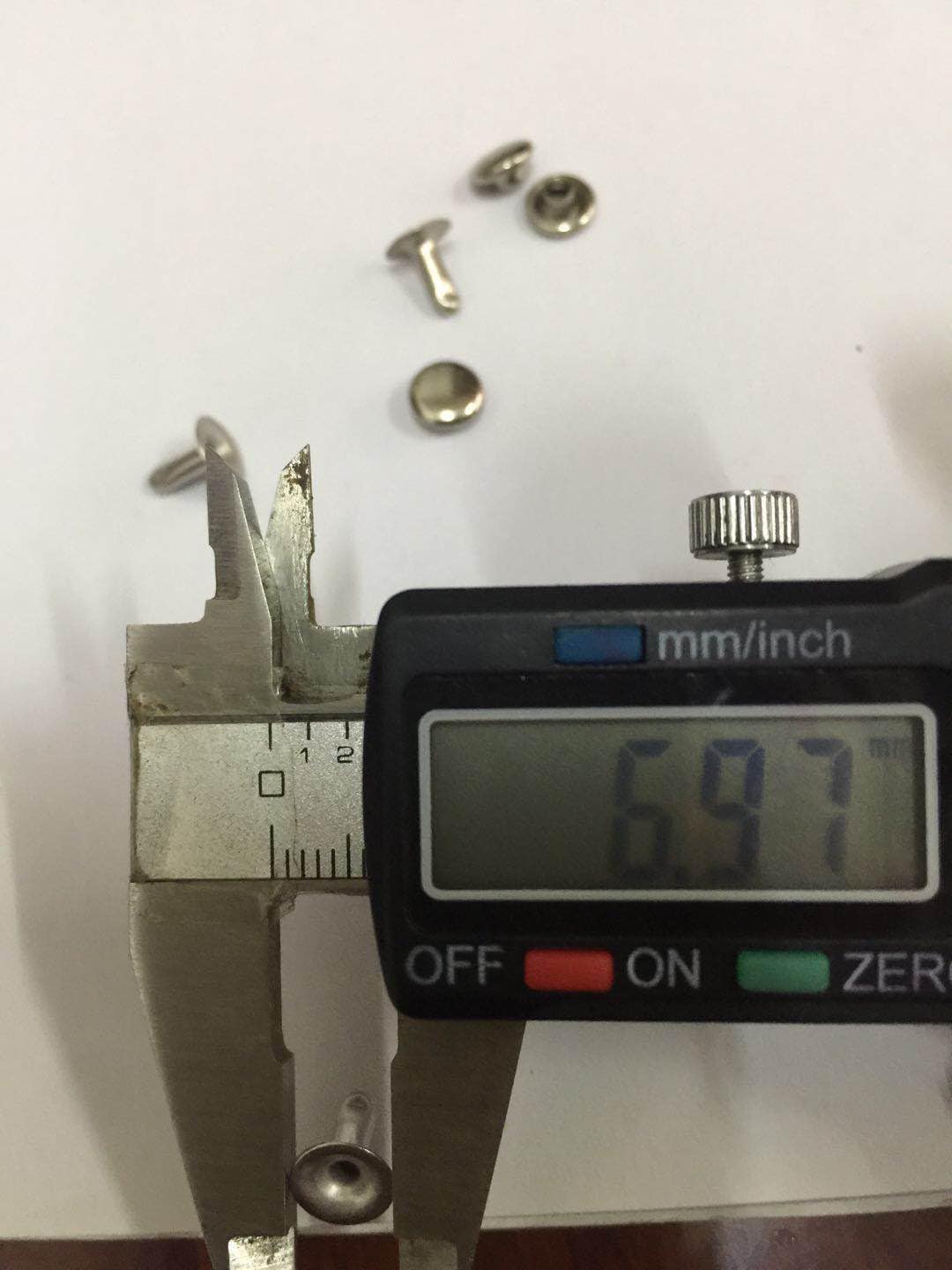 Rivet bag of 100