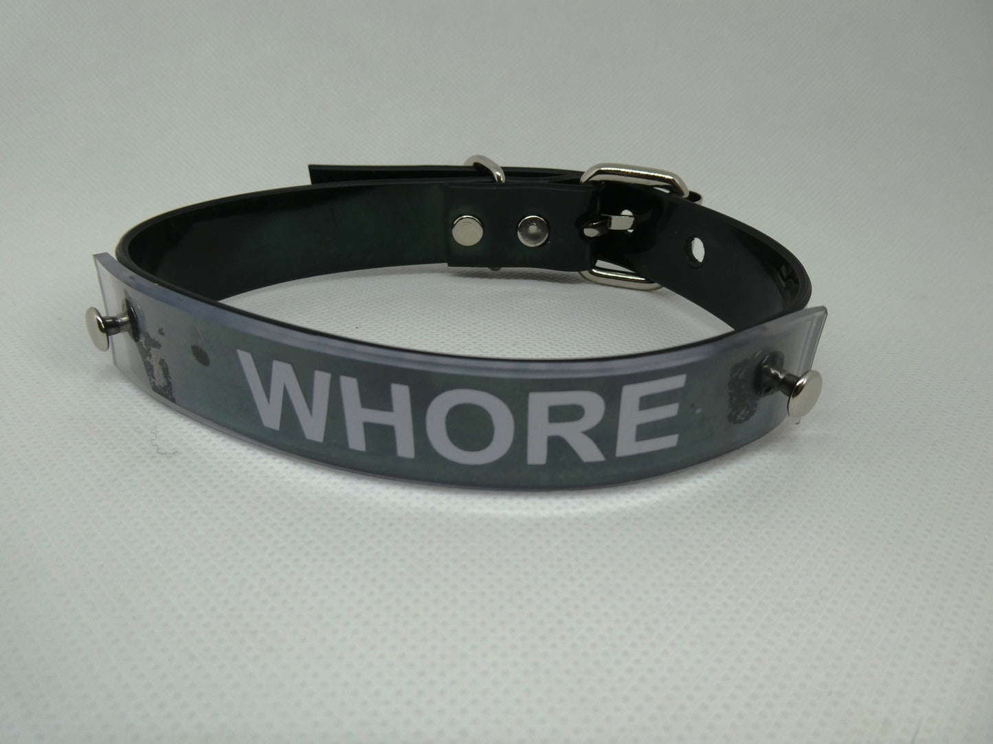 Black thin neck collar