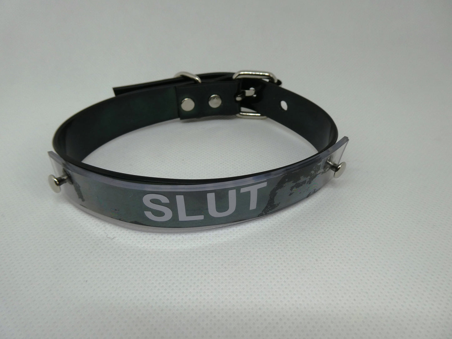 Black thin neck collar