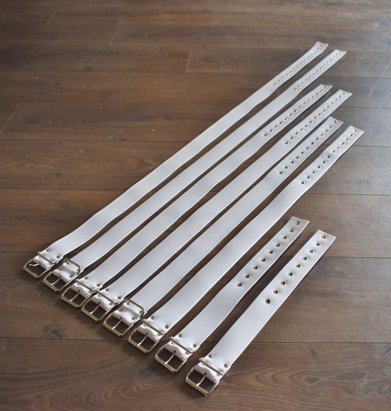Set of 8 bondage belt in white PVC
