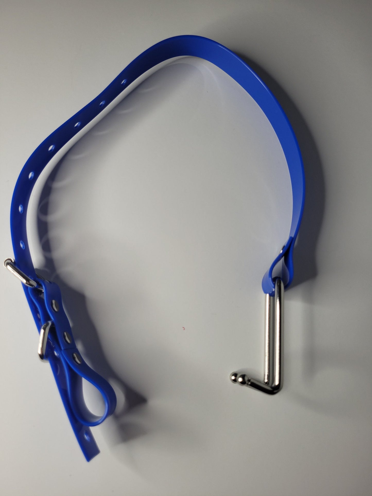 Nose hook in Blue PVC type 1