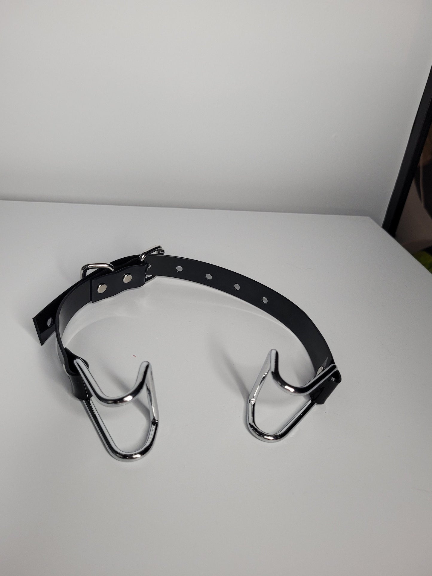 Mouth spreader with PVC strap