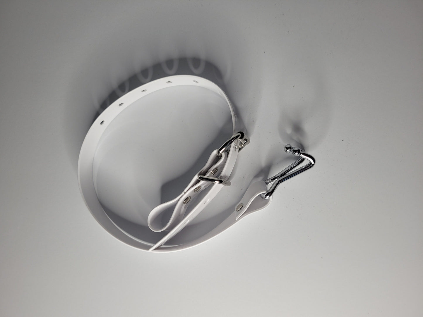 Nose hook in White PVC type 2