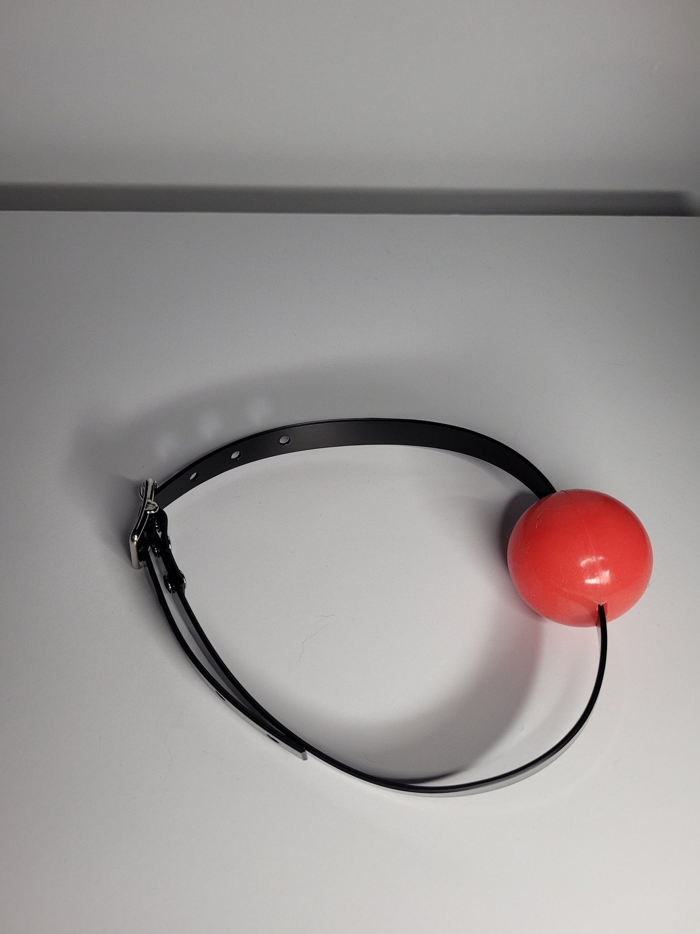 Simple Strap ballgag black PVC - Vegan