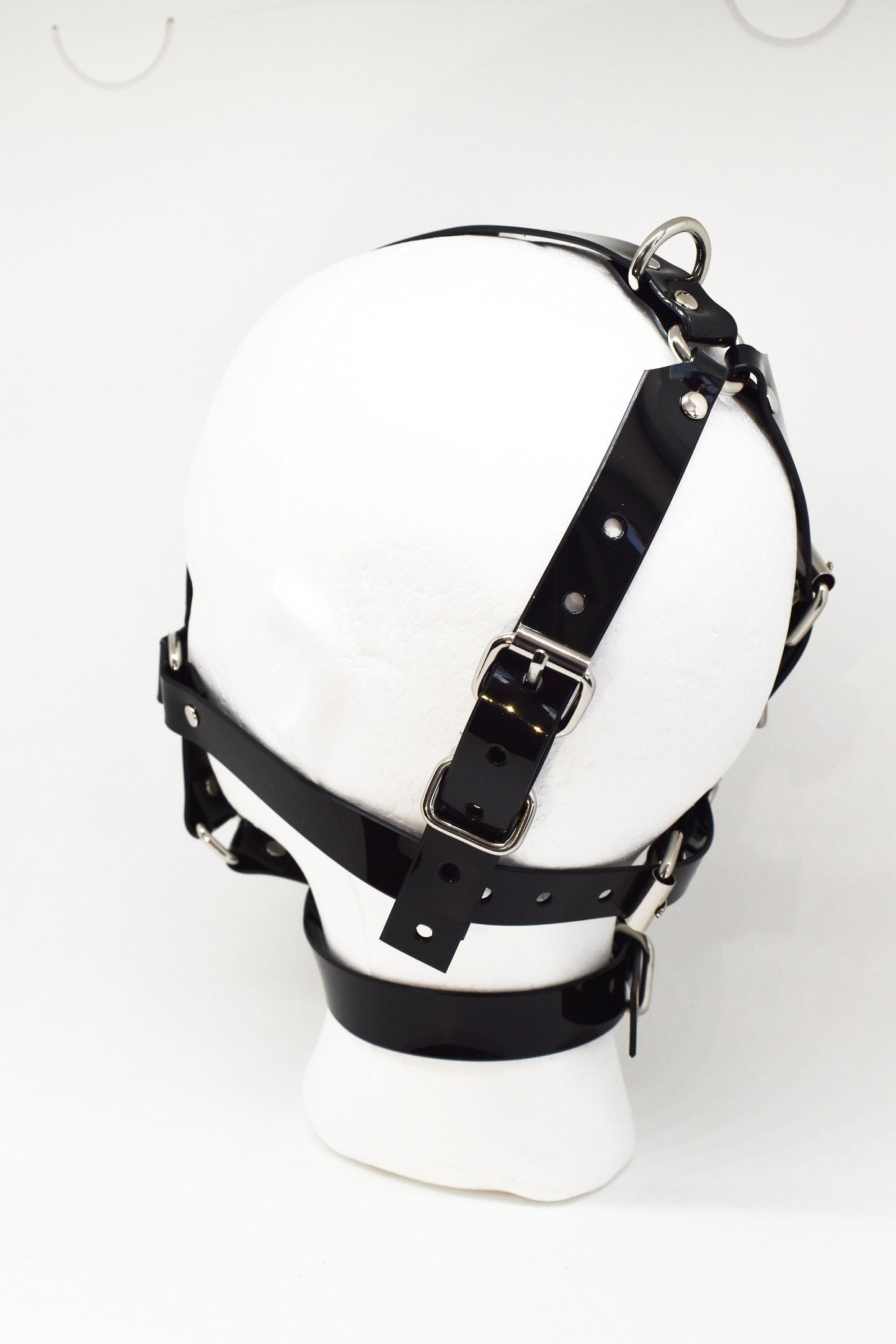 White muzzle ballgag with PVC strap -Lockable -Vegan