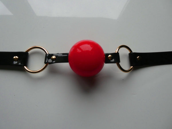 Ball-gag En Silicone Noir Avec Lanière PVC Verrouillable - Vegan Et Sans Cruauté